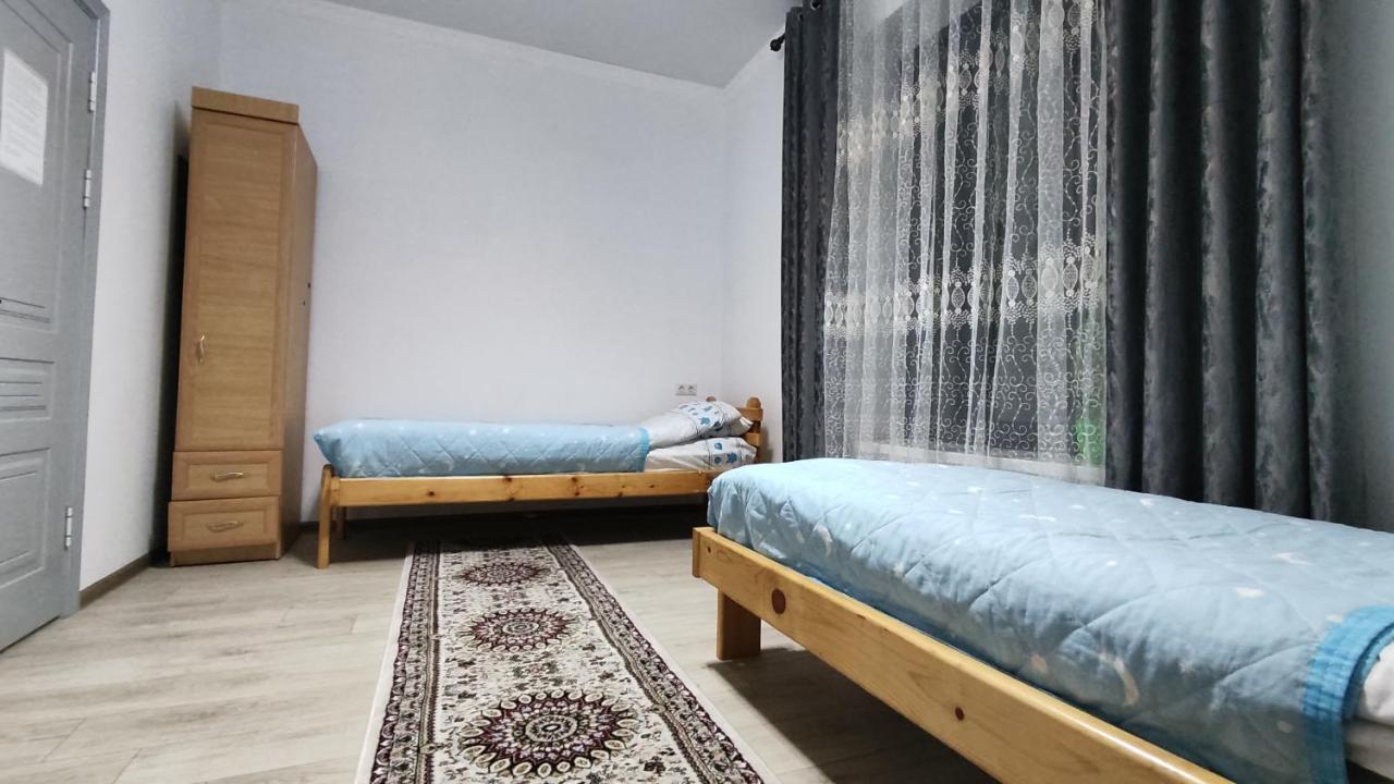 Tuenduek Guest House, 카라콜 외부 사진